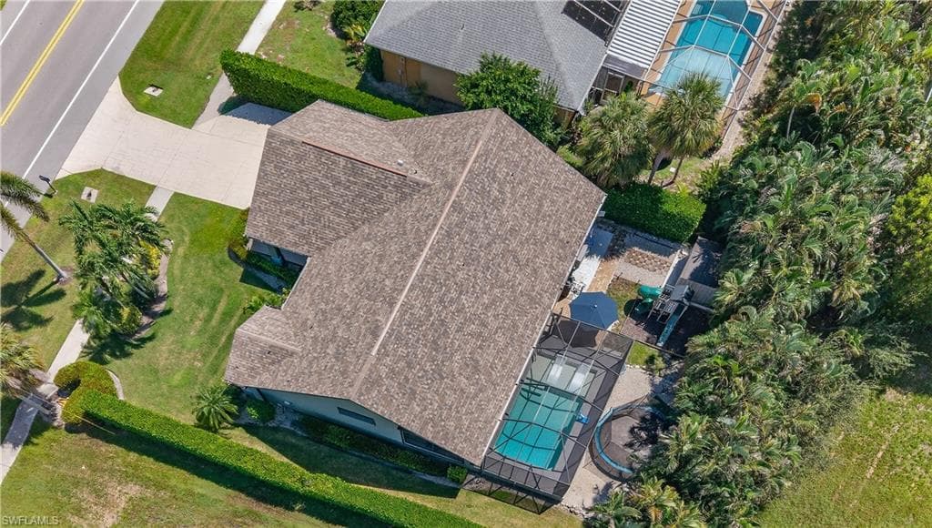 566 Barfield Dr, Marco Island, FL 34145-46