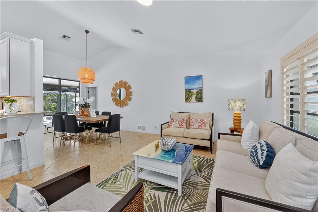 566 Barfield Dr, Marco Island, FL 34145-4