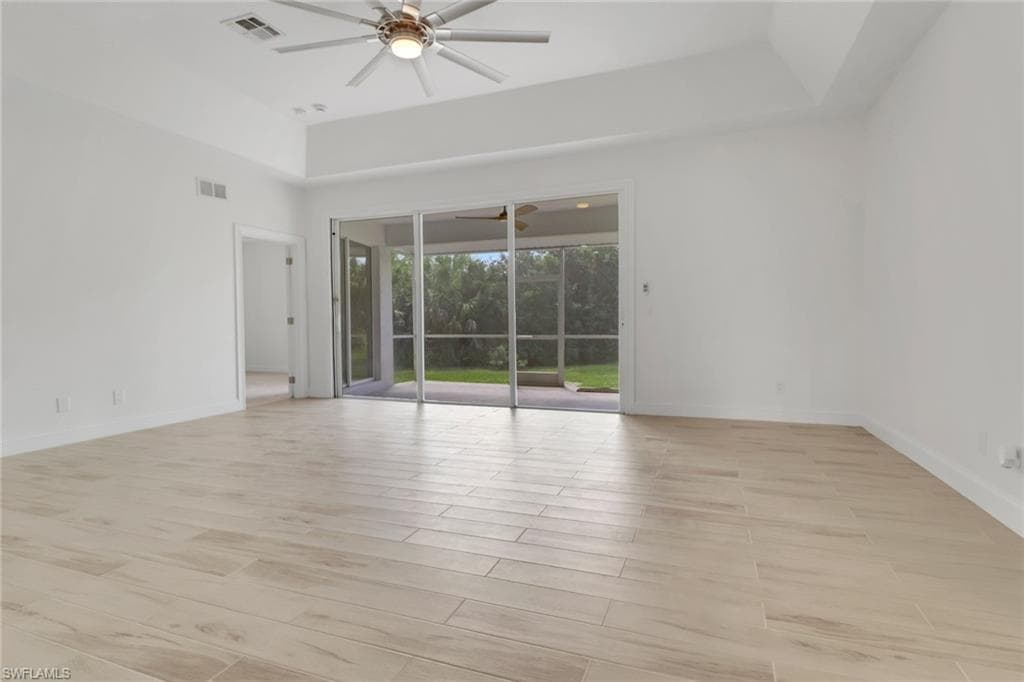 4670 38th Ave SE, Naples, FL 34117-15