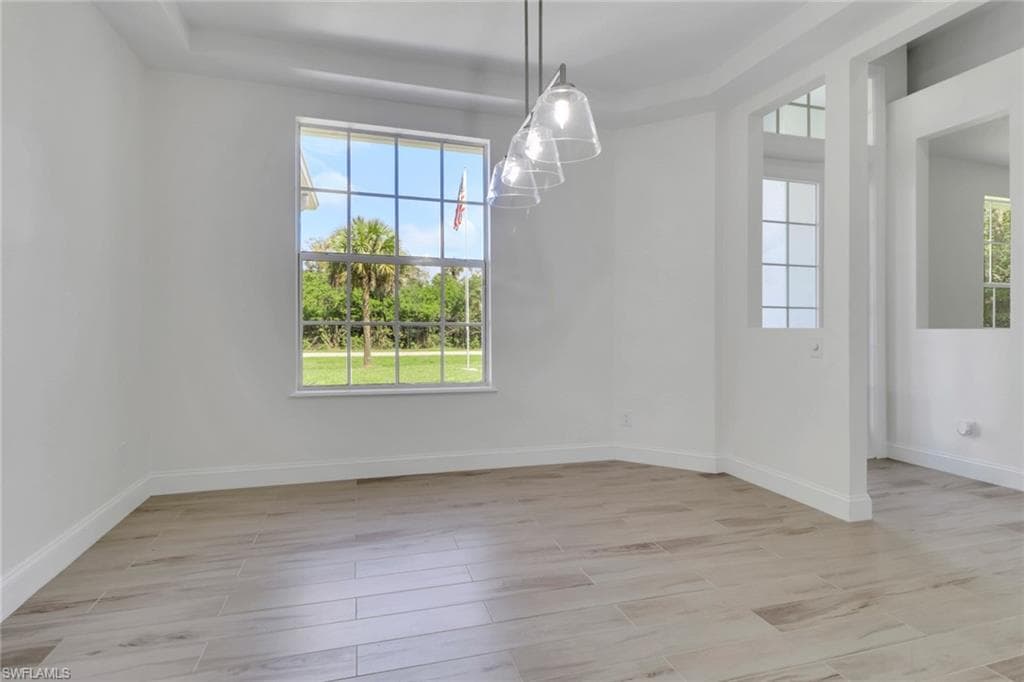4670 38th Ave SE, Naples, FL 34117-4