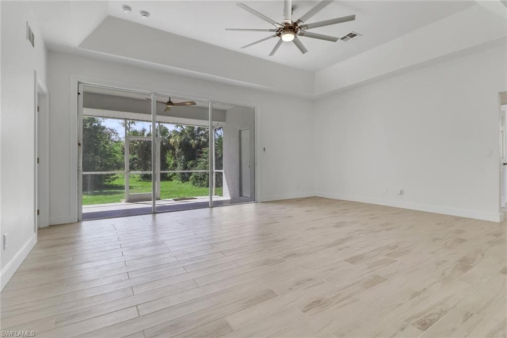 4670 38th Ave SE, Naples, FL 34117-5
