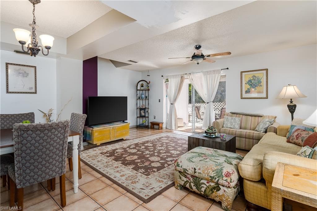 20 Watercolor Way, Naples, FL 34113-8