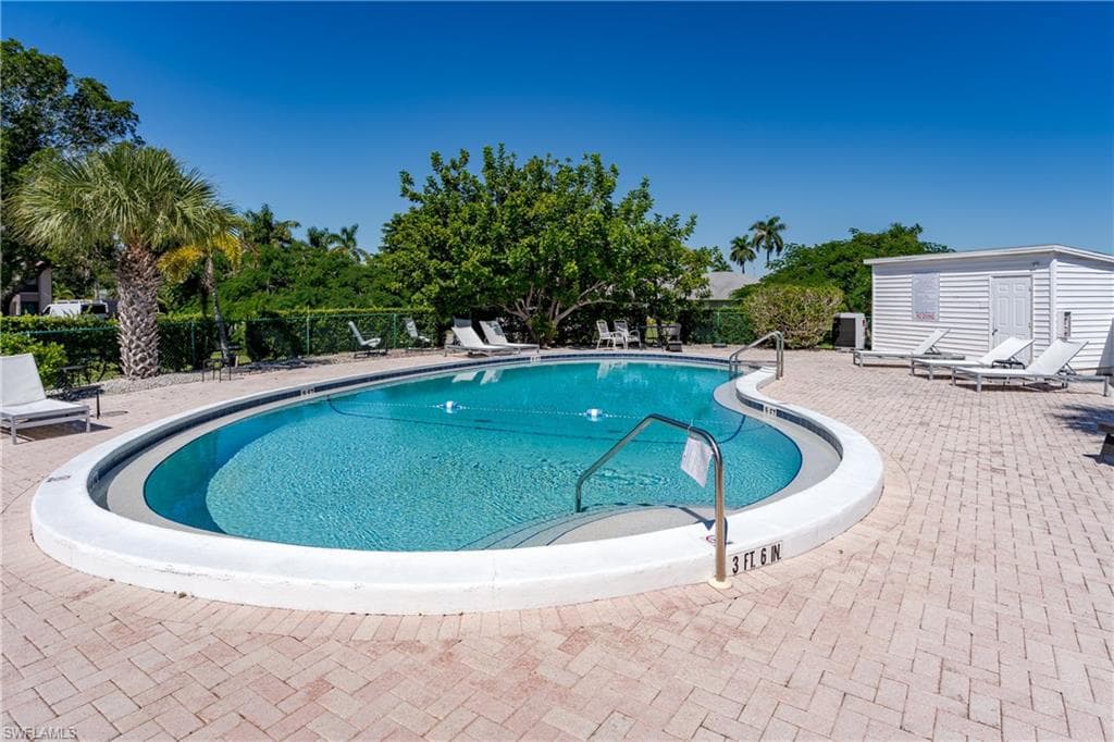 20 Watercolor Way, Naples, FL 34113-31