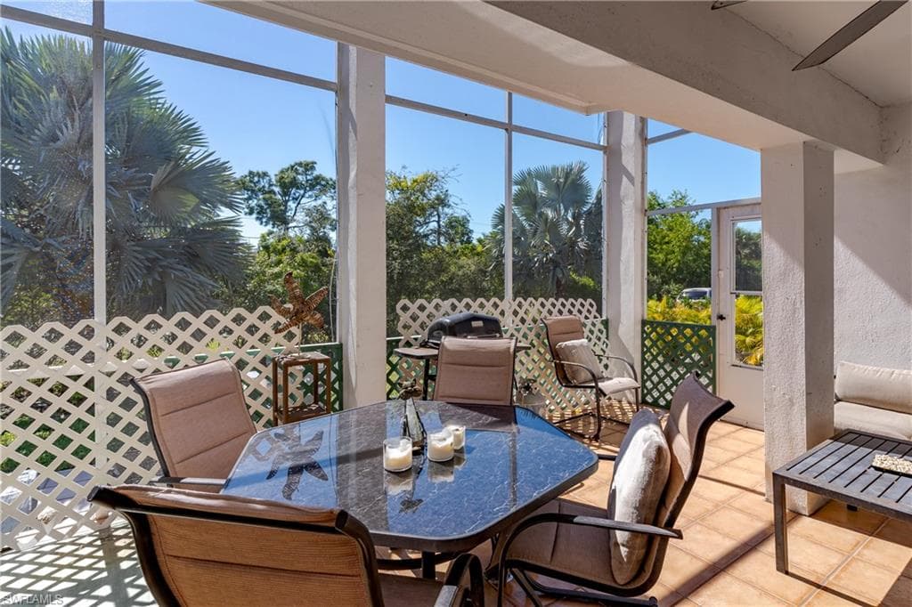 20 Watercolor Way, Naples, FL 34113-2