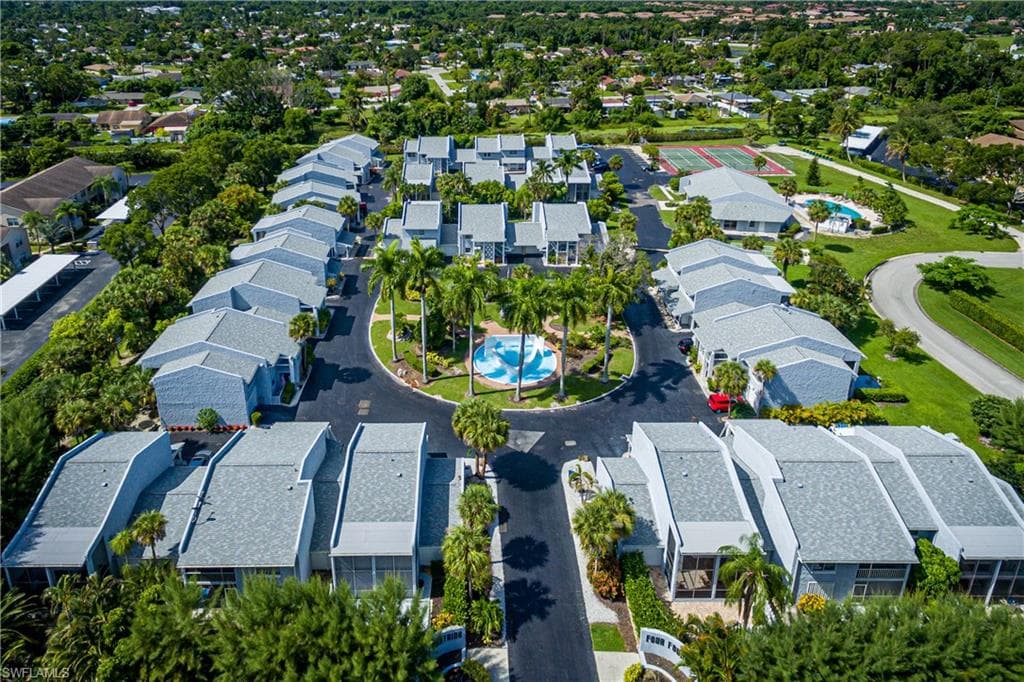 20 Watercolor Way, Naples, FL 34113-39