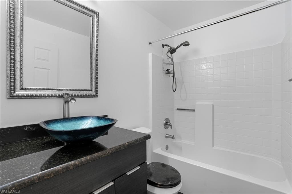 2675 70th Ave NE, Naples, FL 34120-15