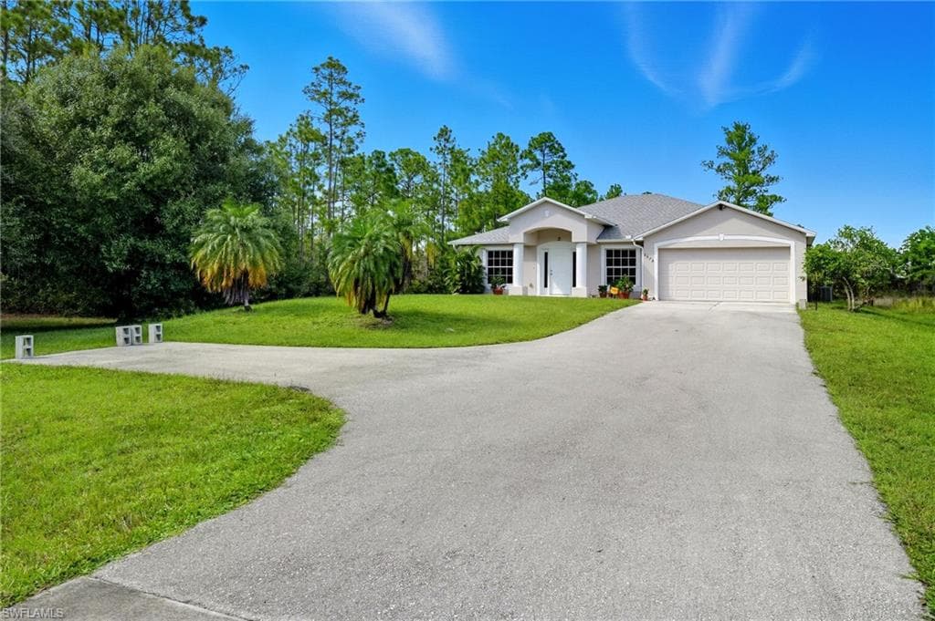 2675 70th Ave NE, Naples, FL 34120-21