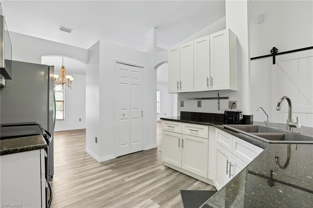 2675 70th Ave NE, Naples, FL 34120-24