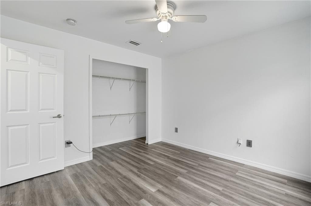 2675 70th Ave NE, Naples, FL 34120-26