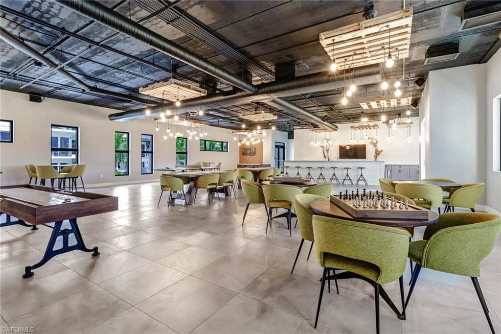 1111 Central Ave 207, Naples, FL 34102-28