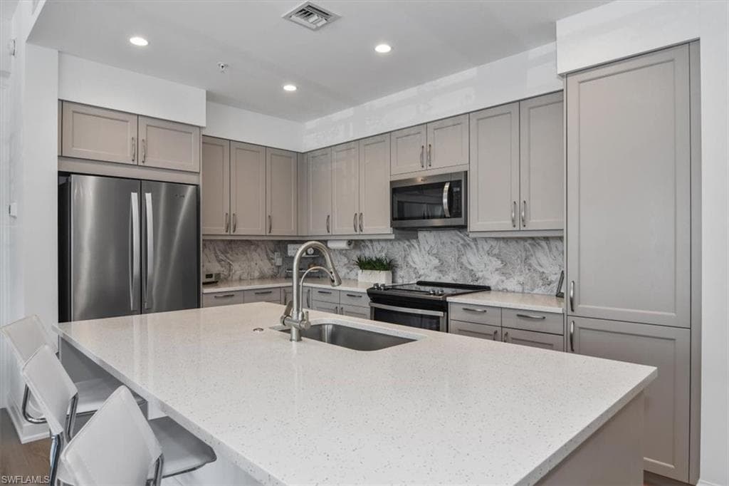 1111 Central Ave 207, Naples, FL 34102-3