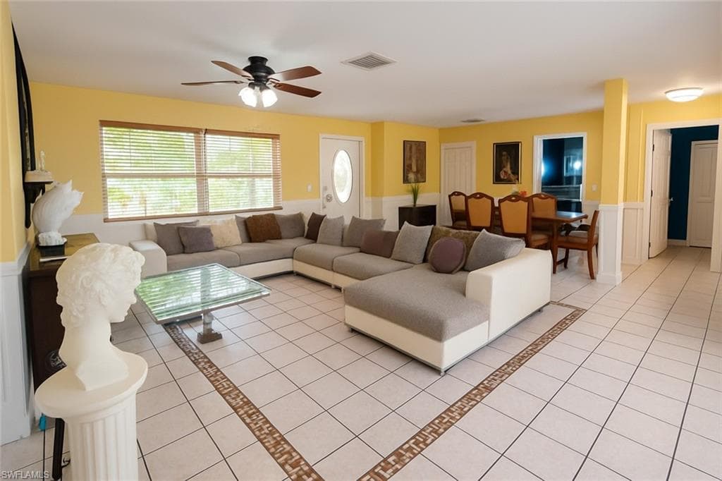 8360 Beacon Blvd, Fort Myers, FL 33907-18