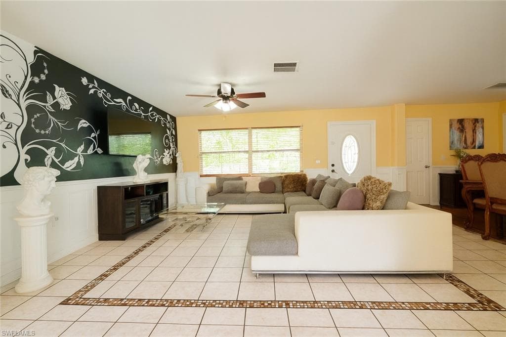 8360 Beacon Blvd, Fort Myers, FL 33907-20