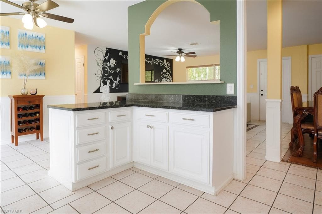 8360 Beacon Blvd, Fort Myers, FL 33907-23