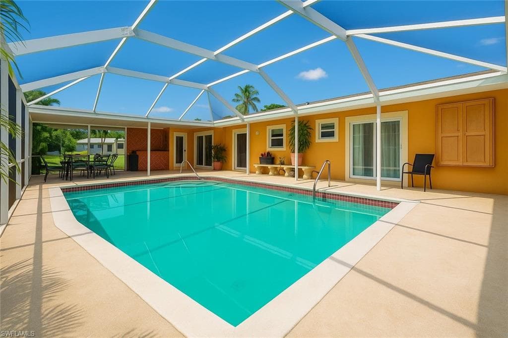 8360 Beacon Blvd, Fort Myers, FL 33907-1