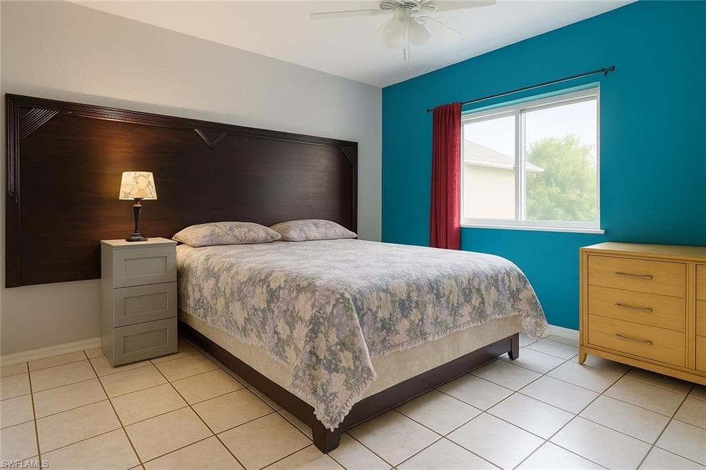 8360 Beacon Blvd, Fort Myers, FL 33907-40