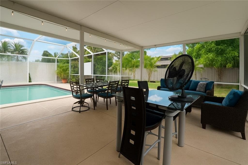 8360 Beacon Blvd, Fort Myers, FL 33907-5