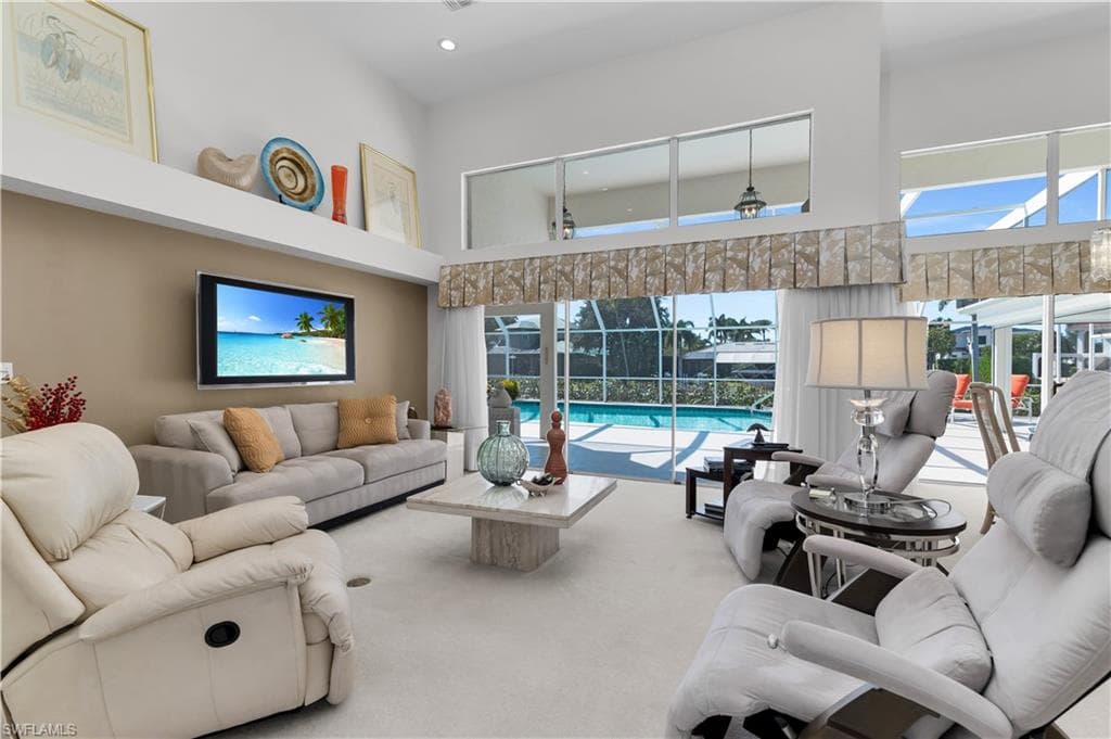 520 Alameda Ct, Marco Island, FL 34145-8