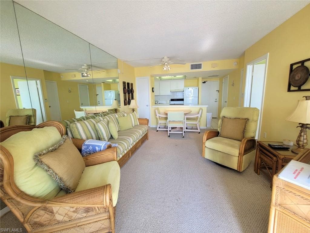 180 Seaview Ct 901, Marco Island, FL 34145-9