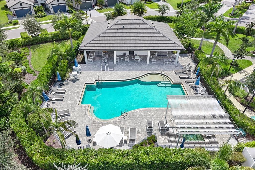 14875 Loggerhead Dr, Naples, FL 34120-21