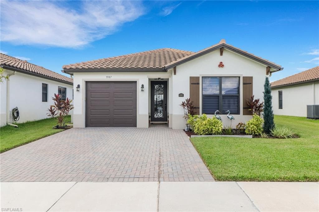 5587 Morino Way W, Ave Maria, FL 34142-1
