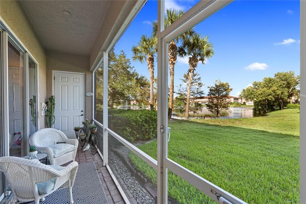 9838 Roundstone Cir, Fort Myers, FL 33967-3