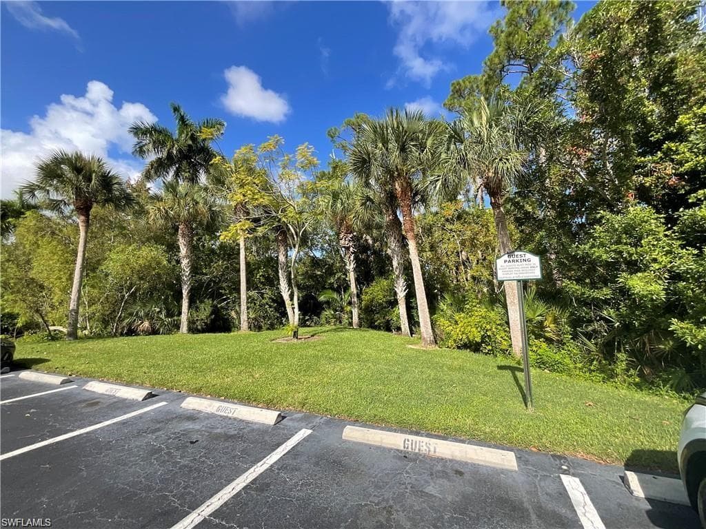 4420 Botanical Place Cir 104, Naples, FL 34112-17