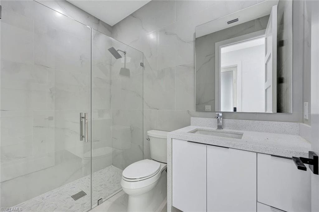 26169 Earl Rd, Bonita Springs, FL 34135-17