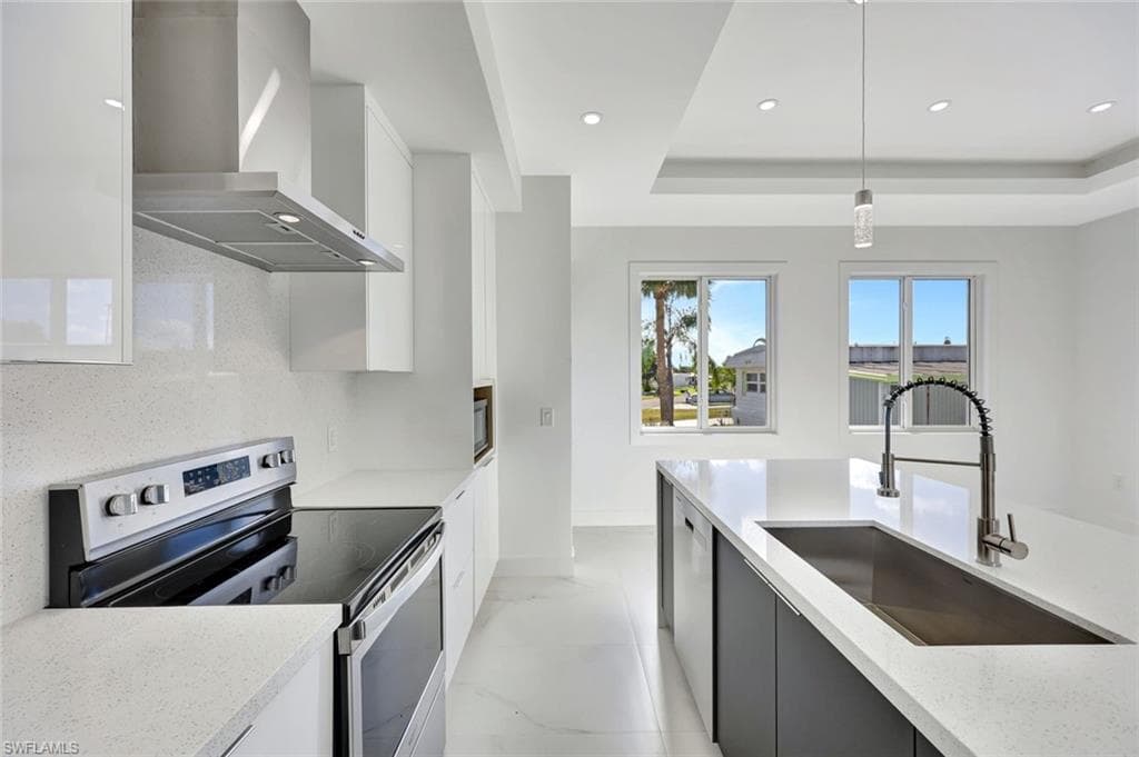 26169 Earl Rd, Bonita Springs, FL 34135-5