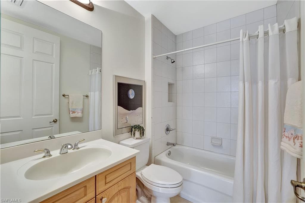 721 Regency Reserve Cir 5701, Naples, FL 34119-11