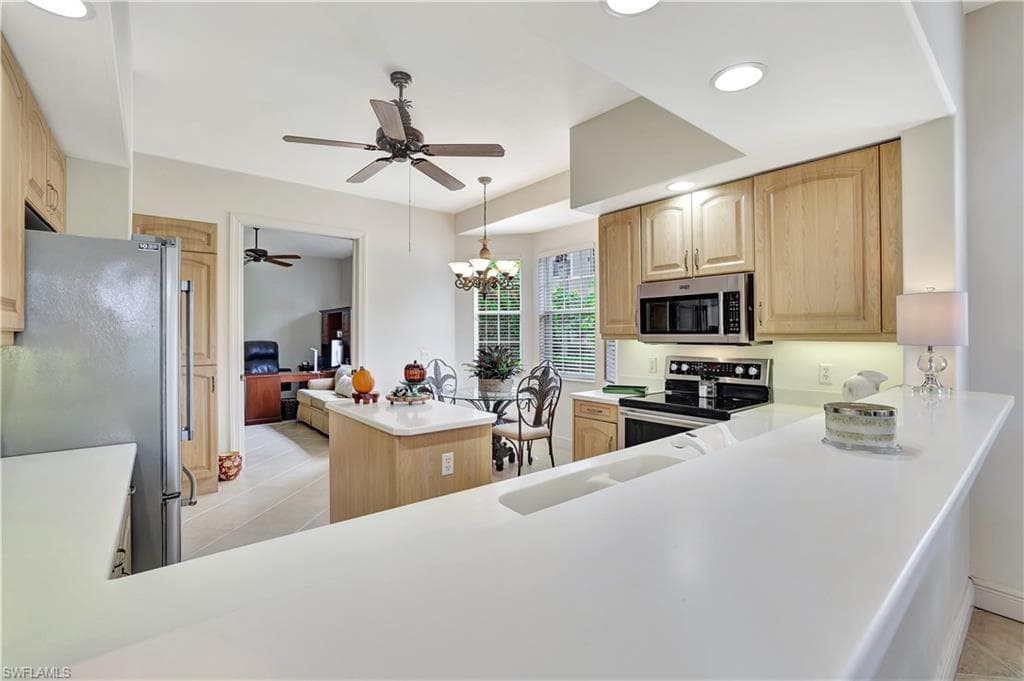 721 Regency Reserve Cir 5701, Naples, FL 34119-5