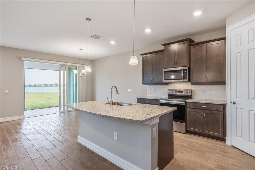 1212 Mariners View Ter, Cape Coral, FL 33993-8