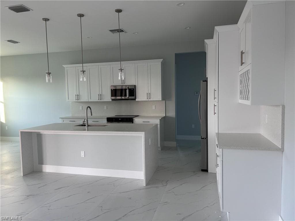 2767 39th Ave NE, Naples, FL 34120-2