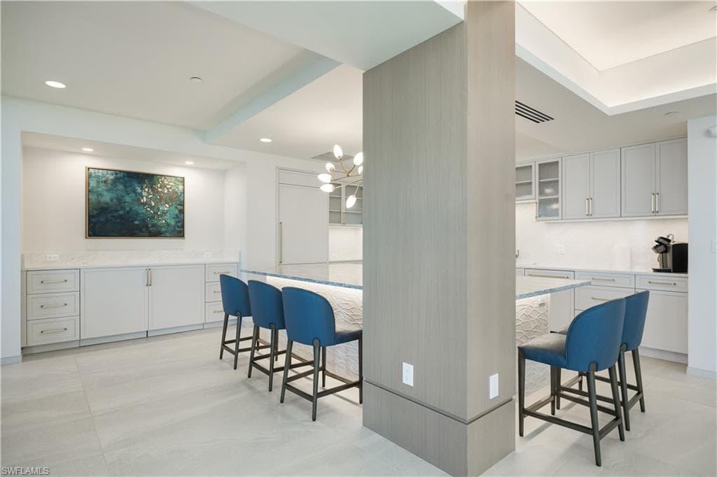 4005 Gulf Shore Blvd N 705, Naples, FL 34103-22