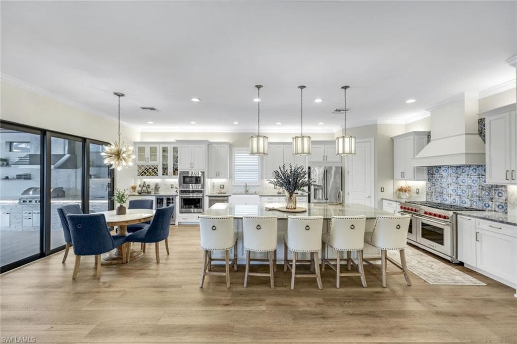 9223 Rialto Ln, Naples, FL 34119-13