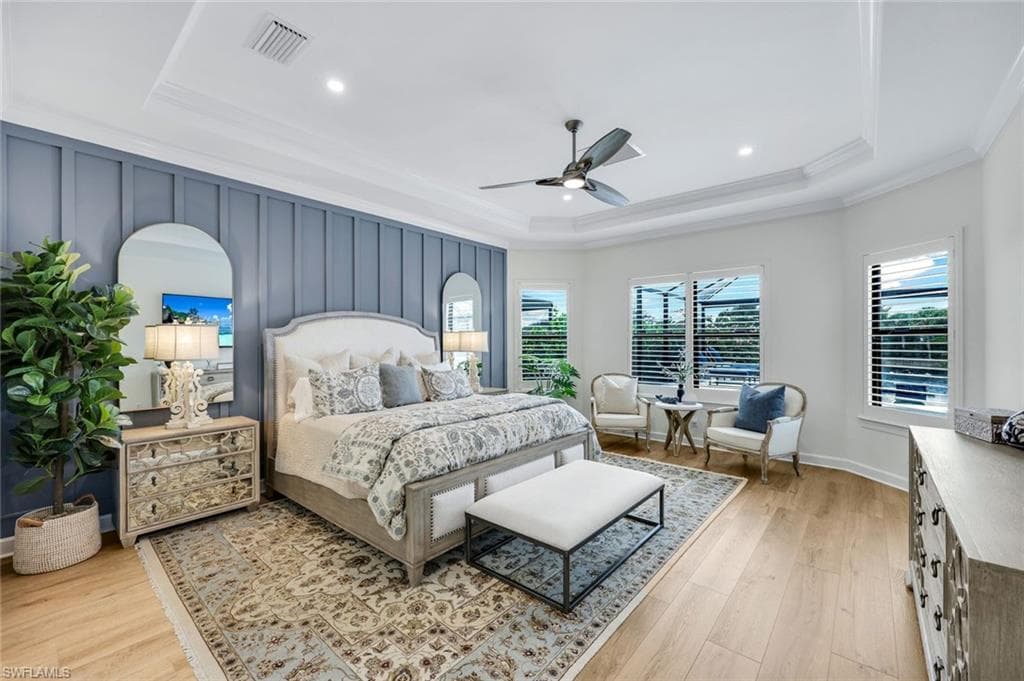 9223 Rialto Ln, Naples, FL 34119-15