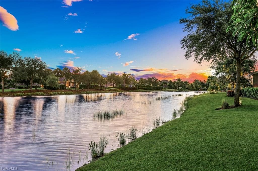 9223 Rialto Ln, Naples, FL 34119-48