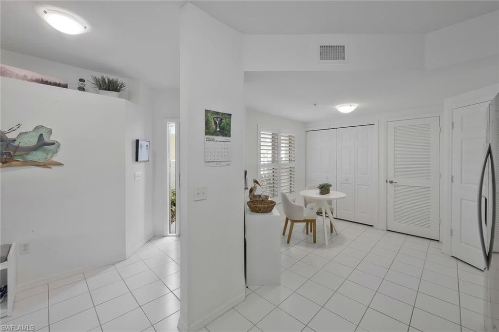 5440 Worthington Ln 103, Naples, FL 34110-13