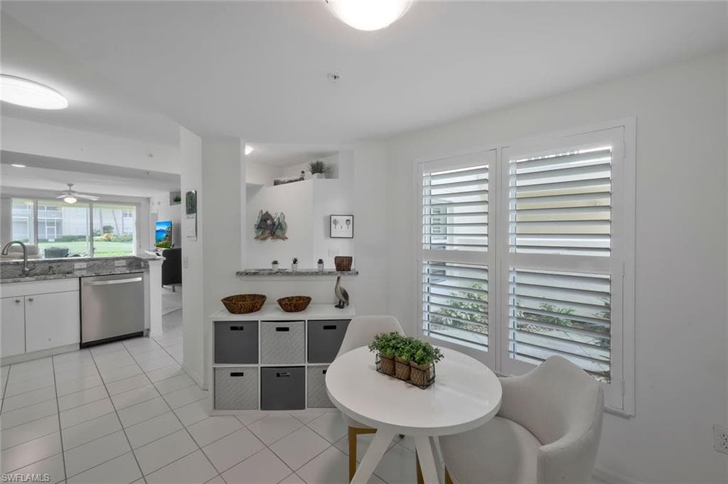 5440 Worthington Ln 103, Naples, FL 34110-19