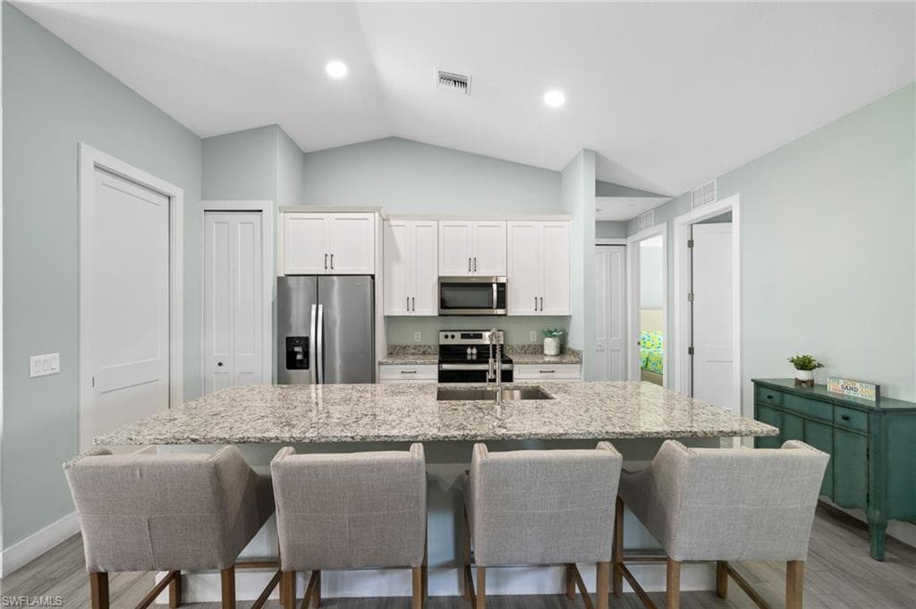 4657 Key Largo Ln, Bonita Springs, FL 34134-10