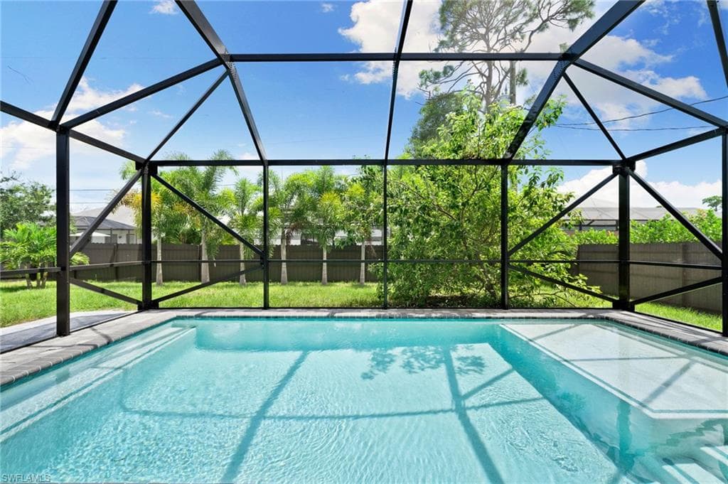 4657 Key Largo Ln, Bonita Springs, FL 34134-22