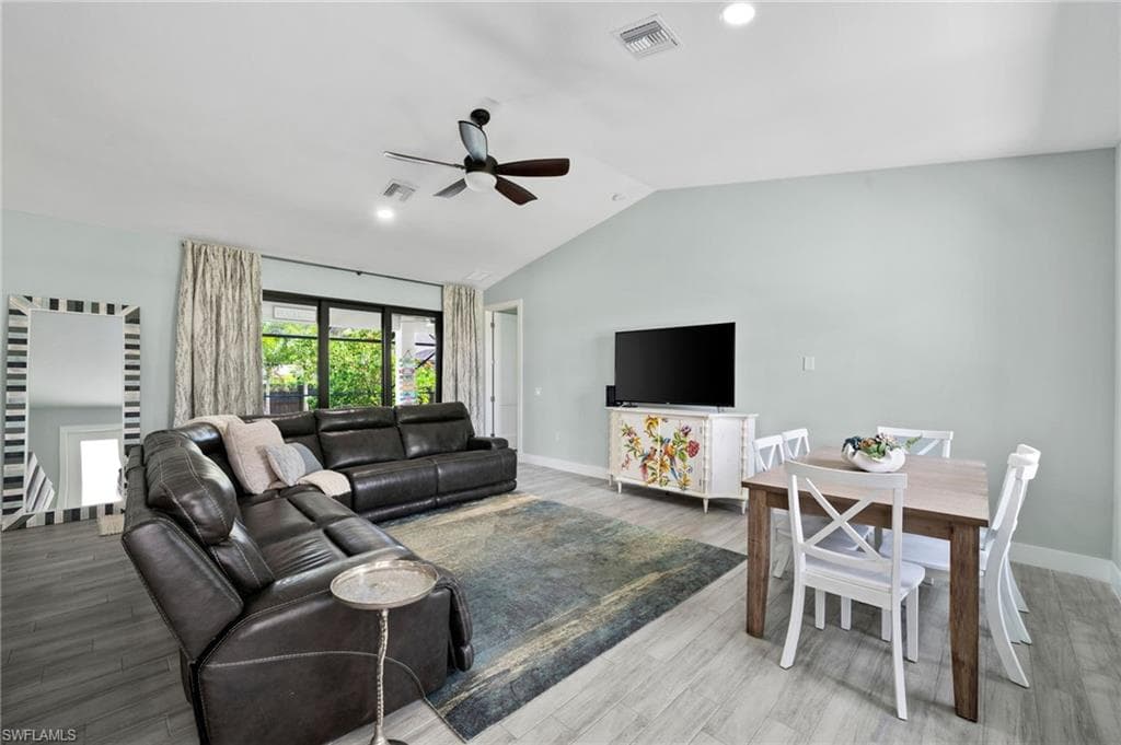 4657 Key Largo Ln, Bonita Springs, FL 34134-3