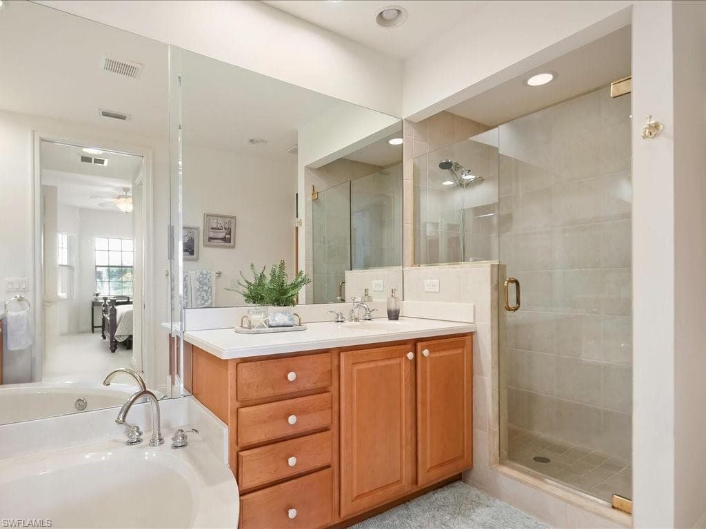 7832 Hawthorne Dr 1902, Naples, FL 34113-19