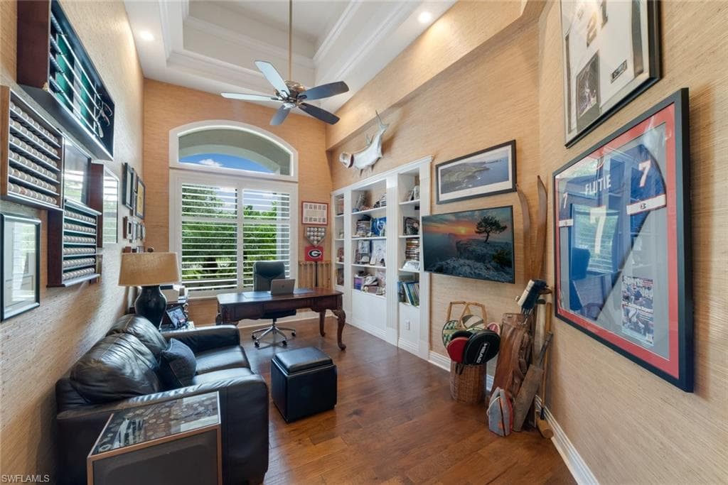 12901 Pond Apple Dr E, Naples, FL 34119-27