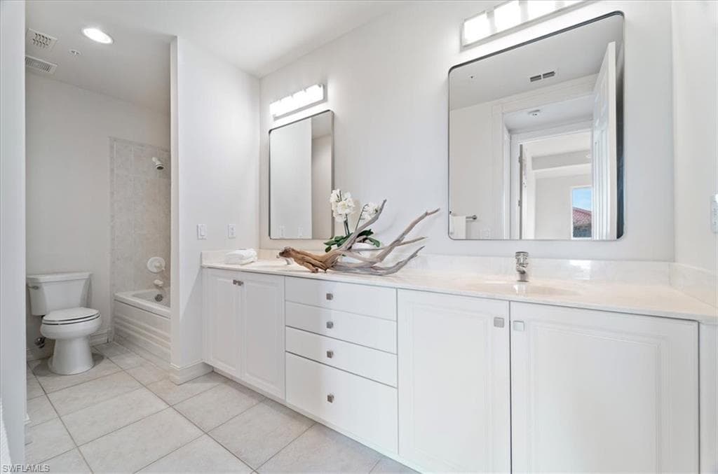 1845 Les Chateaux Blvd 303, Naples, FL 34109-28