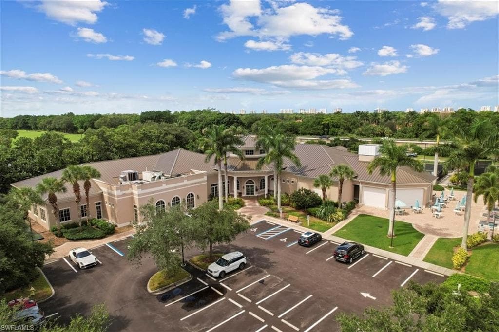 1845 Les Chateaux Blvd 303, Naples, FL 34109-33