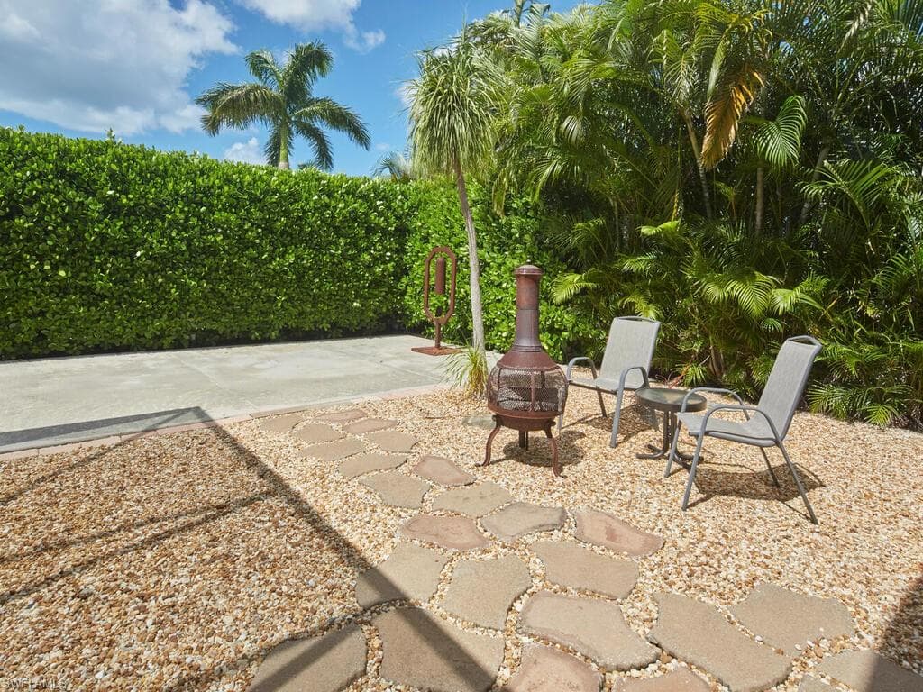 240 Columbus Way, Marco Island, FL 34145-20