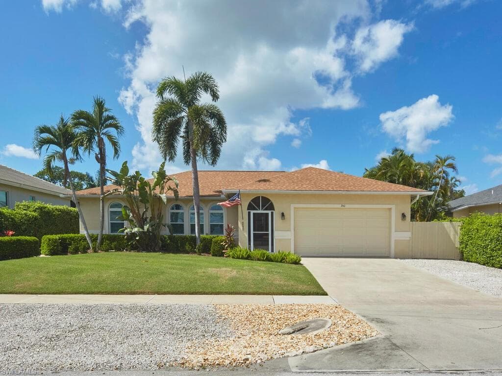 240 Columbus Way, Marco Island, FL 34145-2