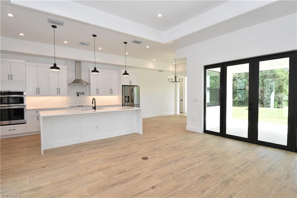 432 16 St SE, Naples, FL 34117-10