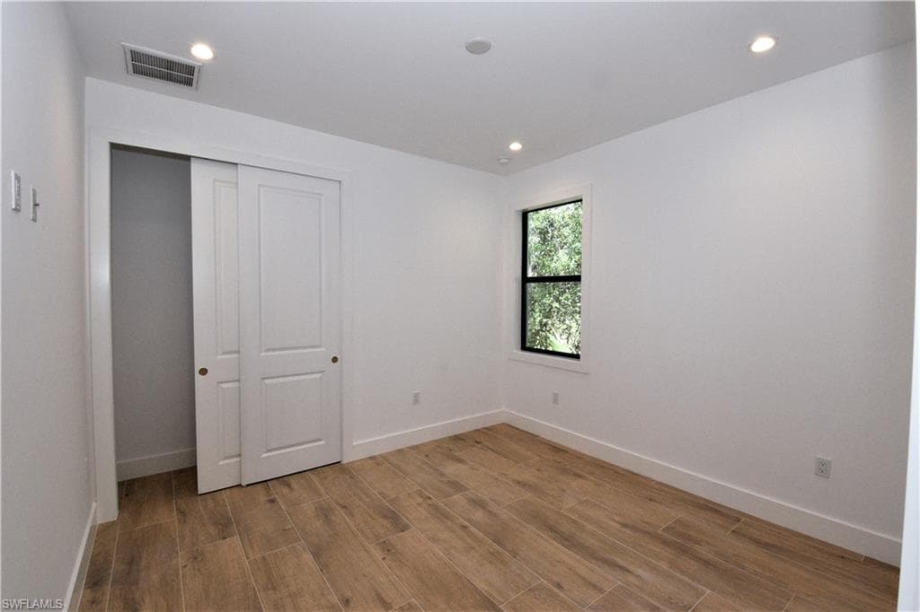 432 16 St SE, Naples, FL 34117-28